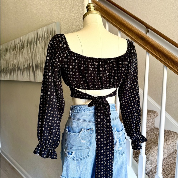 Better Be Boho Floral Crop Top - Size Large - Picture 4 of 6